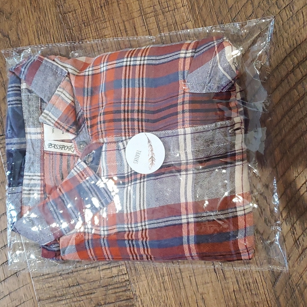 Passport plaid button up small